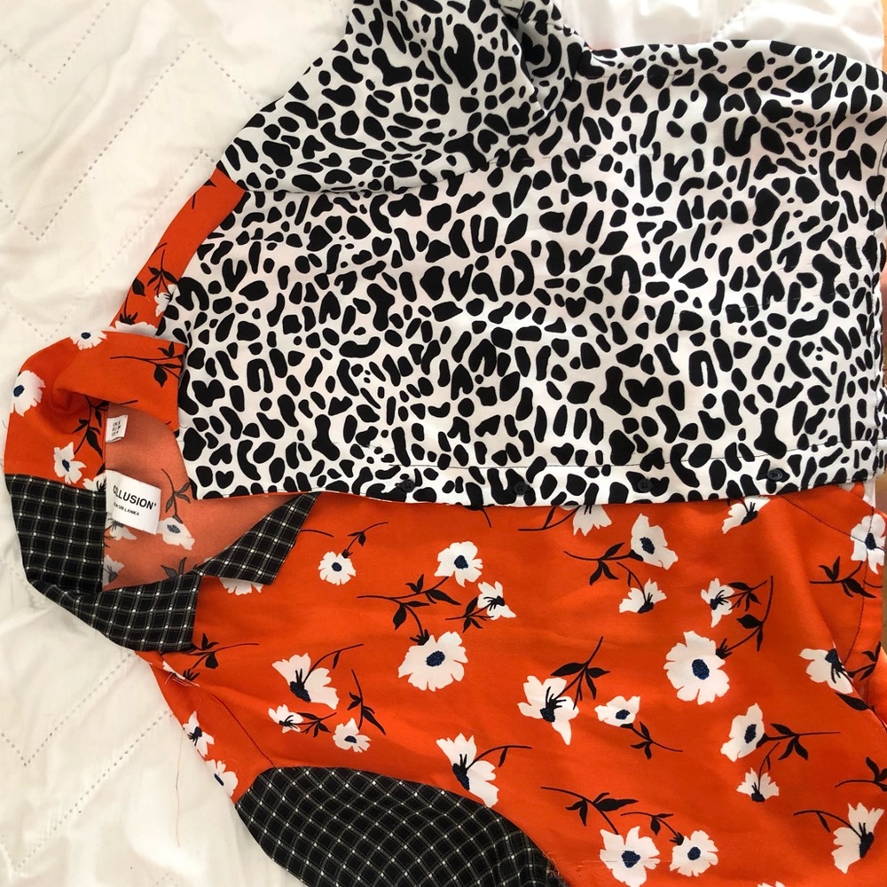 Unique pattern button down dress top
